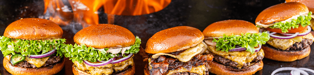 Halakahiki Burger alle Burger auf der Feuerplatte 1024x247